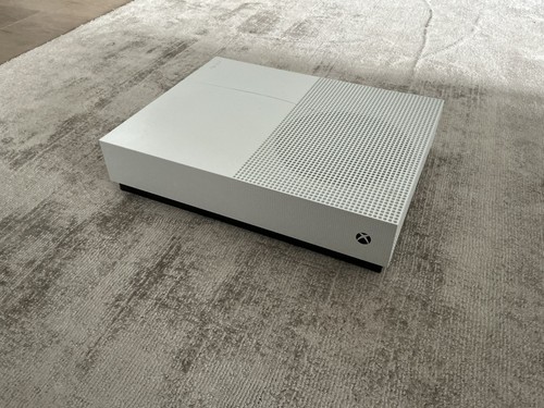 Microsoft xbox one - one, s