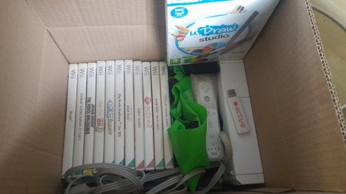 Working wii console - working, bundle