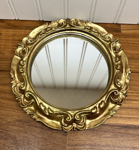 Vintage gold ornate - gold, round