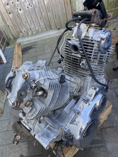 Yamaha xv700 700 virago - 700,