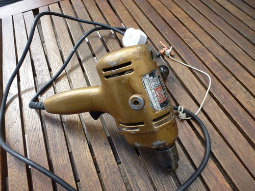 Drill mains black and - -,