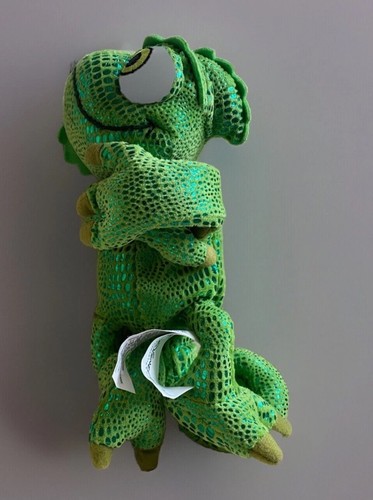 Disney tangled pascal green - pascal,