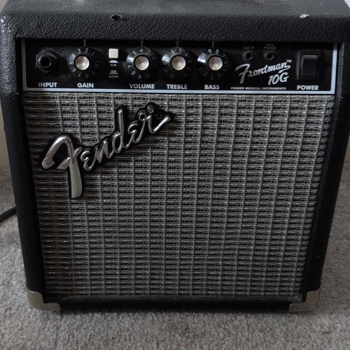 Fender frontman 10g 10w - frontman, solid