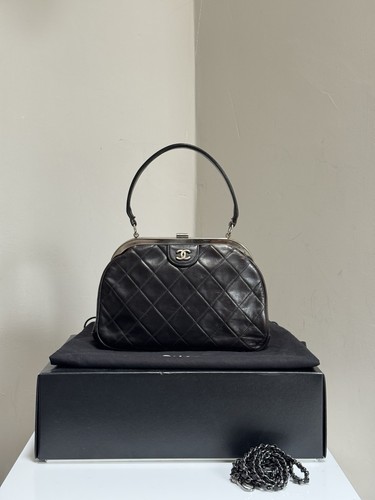 Chanel vintage brown quilted - brown,