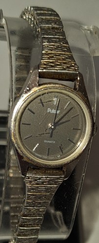 Ladies vintage pulsar quartz - vintage,
