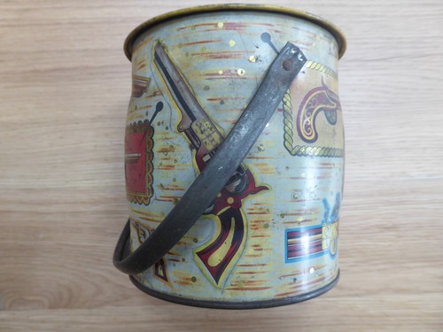 Vintage baret ware metal - baret,