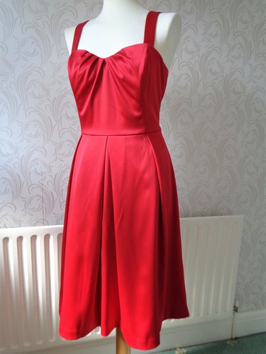 Pretty autograph red satin - m&s,
