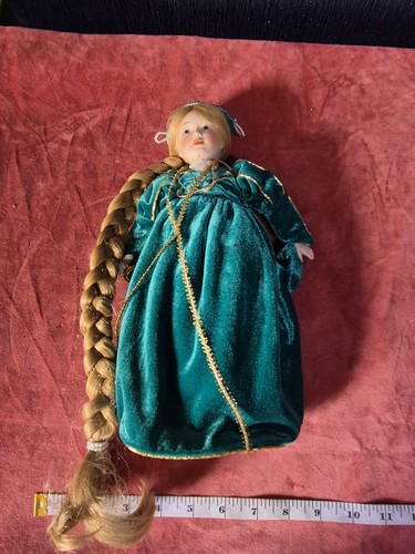 Vintage rapunzel doll - vintage,