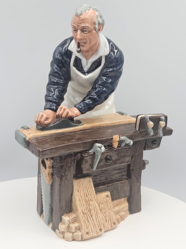 Royal doulton figurine - royal,