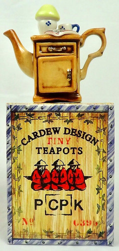 Cardew design tiny teapots - tiny,