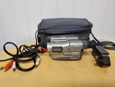 Sony Handycam CCD-TR8E Video Camera Hi8 Camcorder 8x Zoom 