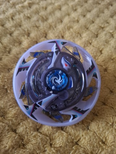 Beyblade burst maximum garuda - beyblade,