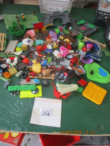 Playmobil spares bundle.