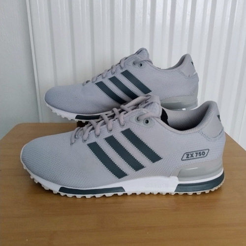 Adidas 750 trainers - adidas, size
