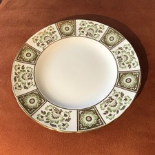 BEAUTIFUL ROYAL CROWN DERBY GREEN PANEL DINNER PLATE 27cm / 10.5" A1237 