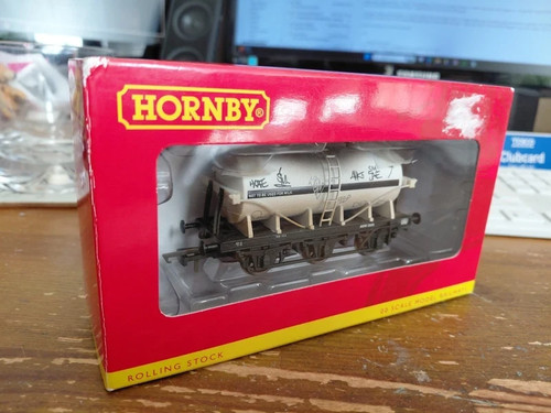 Hornby rolling stock - 00, gauge