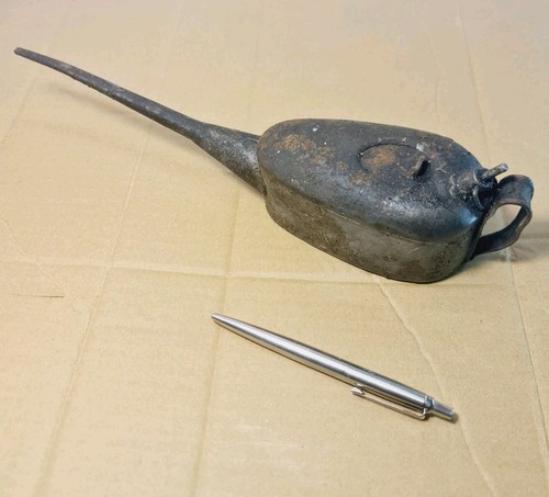 Metal tin oil can - tin,