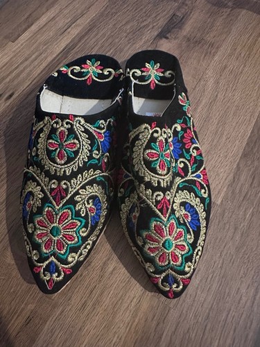 Traditional moroccan slippers - moroccan,