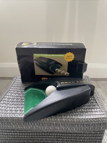 Pro action golf putting - action,