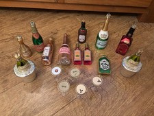 SASS AND BELLE COCKTAIL CHRISTMAS TREE DECORATIONS X 17 USED ONCE 