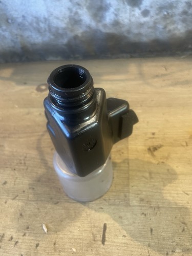 Chain oil reservoir tank - oil,