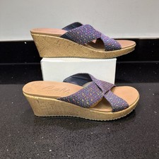 Skechers Cali Size UK 7 Womens Sandals With A Wedge Eur 40