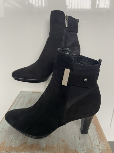 Aquatalia russell bromley - russell,