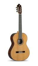 Alhambra 9P - Classic Guitar 4/4 + Case + Gift