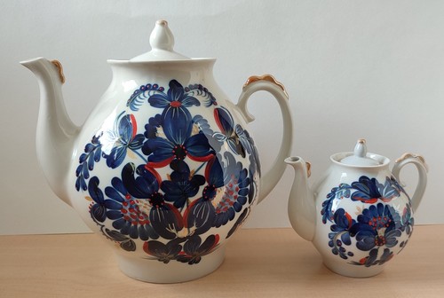 Vintage teapot kyiv porcelain - kyiv.,