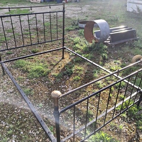Victorian vintagemetal bed - victorian,