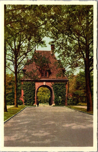 Biltmore lodge gate - lodge,