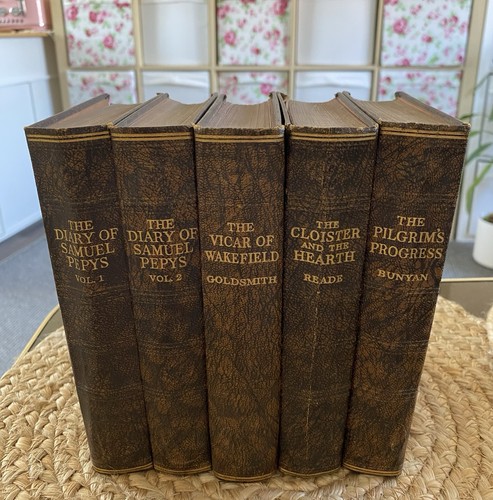 Set vintage hardback - set,