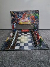 2003 Marvel Superheroes - Complete Chess Set - Spider Man , Hulk , Cap America