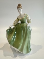 Royal Doulton - FAIR LADY HN