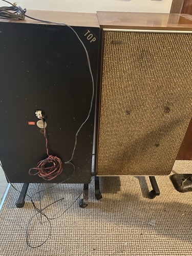 Leak sandwich speakers - sandwich, on