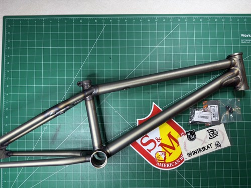 Intrikat bmx flatland - s&m,