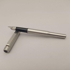 PARKER 25 STEEL BLACK LOGO