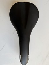 Fabric Scoop Elite Flat MTB Bike Saddle - 142mm - Cro-Mo - Used