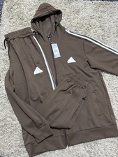 Men’s Adidas Tracksuit