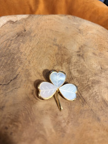 Vintage white enamel shamrock - white,