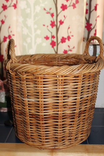Small honey rattan - small,