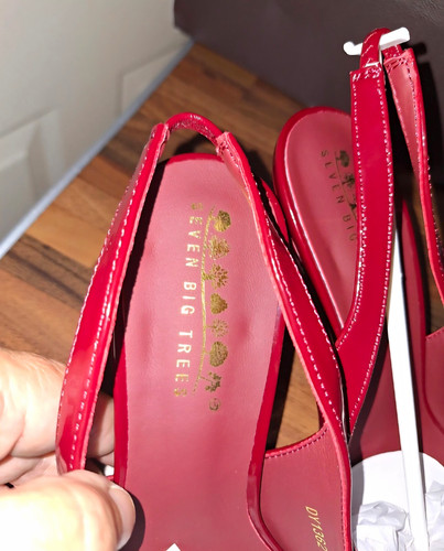 Seven big trees women red - seven,
