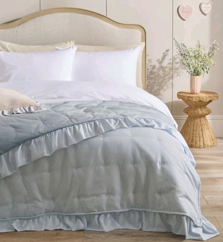 Daphne frill bedspread - daphne,