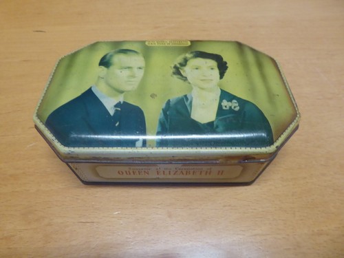 Vintage queen elizabeth - queen,