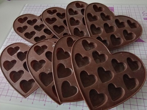 Heart shaped silicon wax - silicon, melt