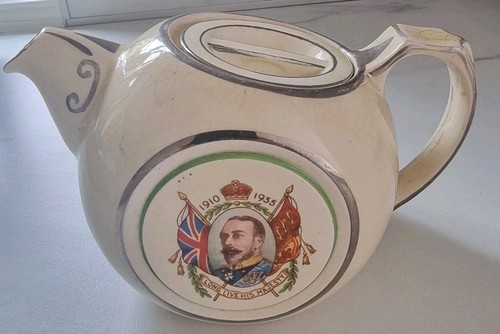 Gibsons england teapot long - gibsons,