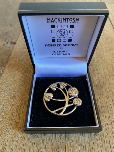 Sterling silver hallmarked 925 - sterling,
