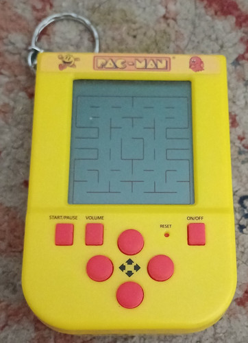 Pac man keyring - keyring, game
