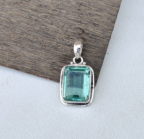 Aquamarine gemstone pendant - gemstone,