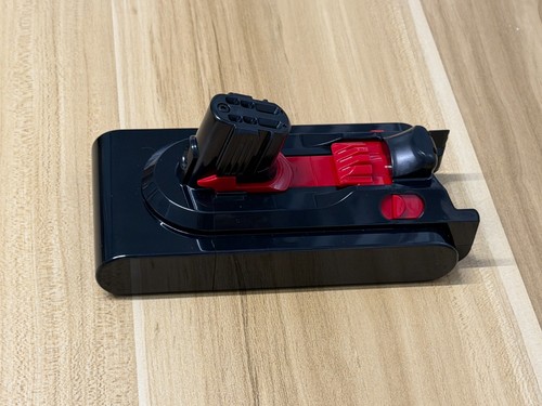 Genuine dyson cyclone - dyson, v8